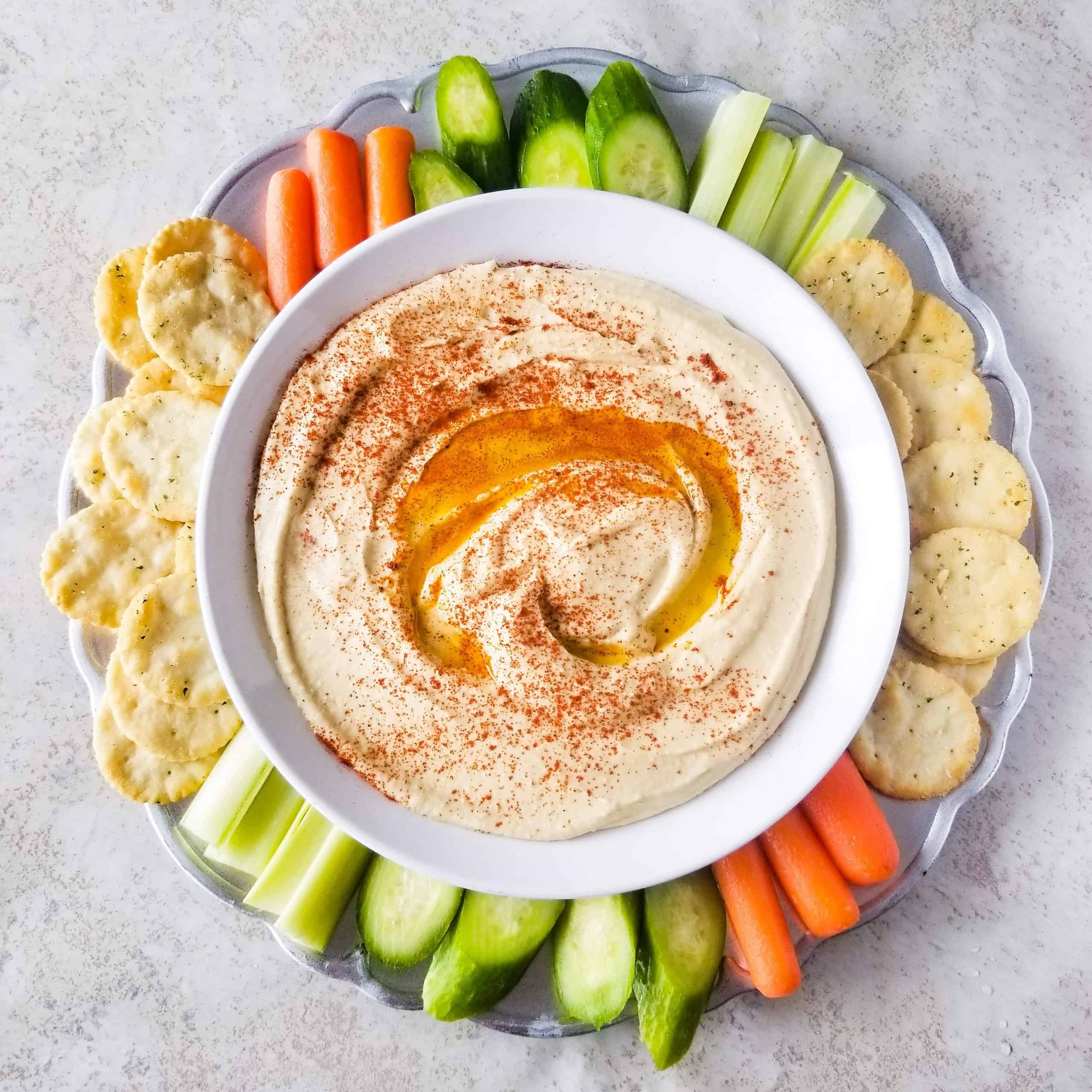 Easy Garlic Hummus