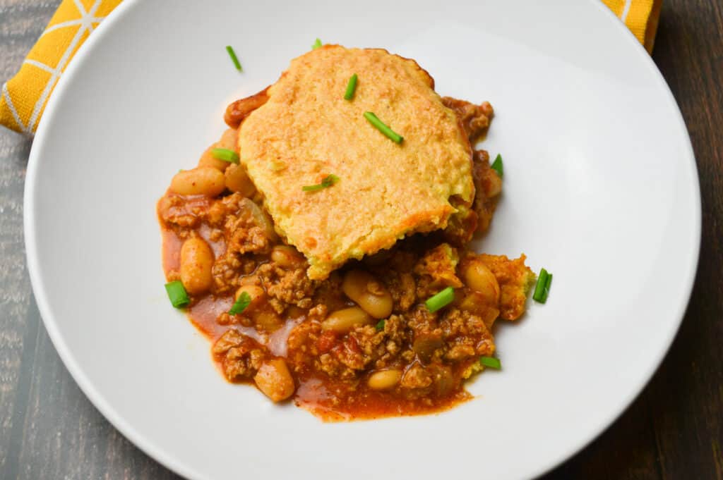 Chili Cornbread Bake