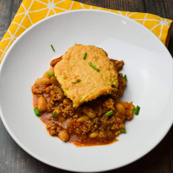 Easy Chili Cornbread Bake