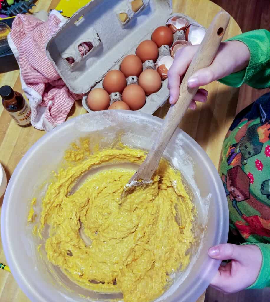 Butternut squash applesauce muffins